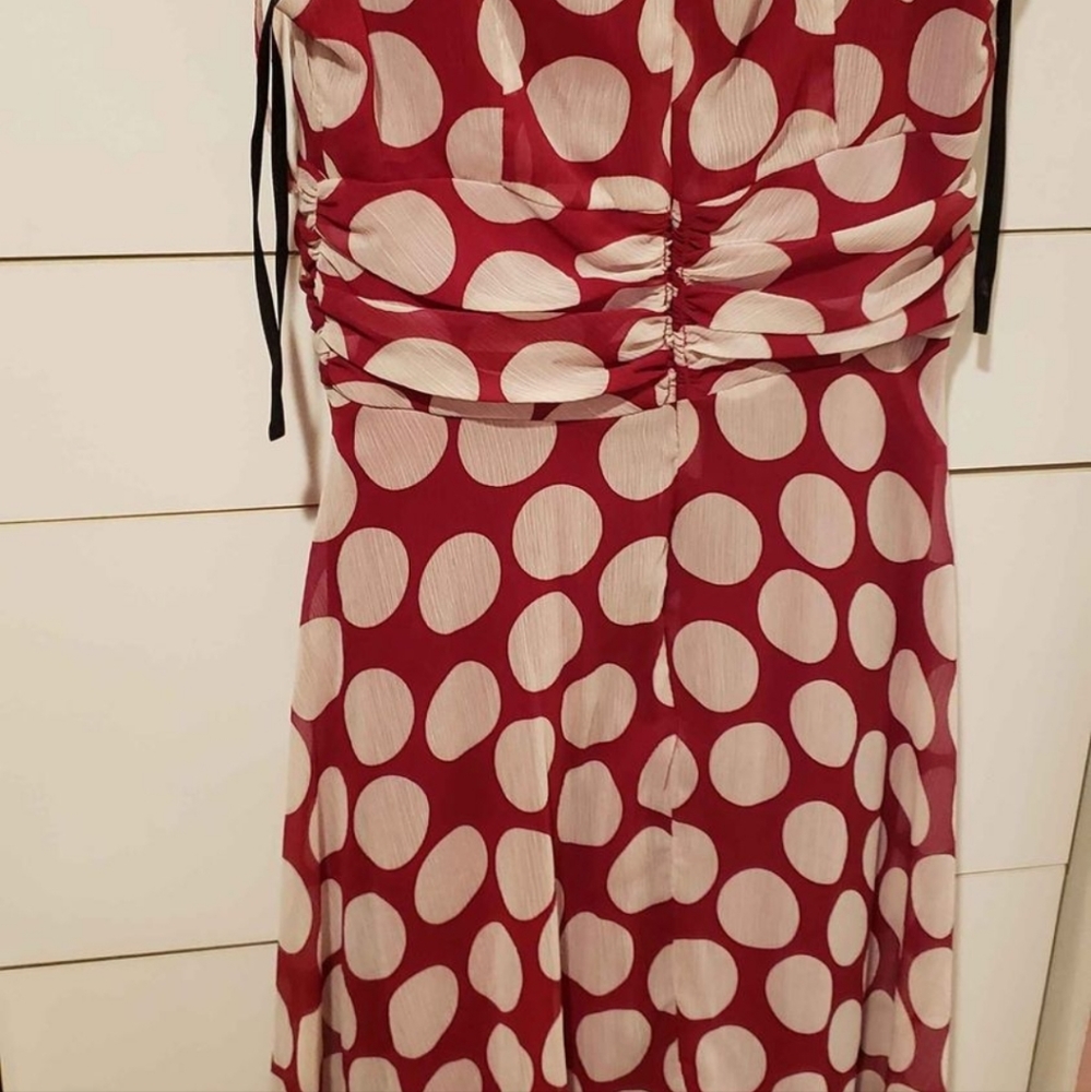 Very beautiful woman Dress nice and good condition